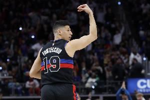 斯波：丰泰基奥防守对抗性很强 现在还需要兼顾防守纪律性