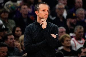 太阳主帅：82场赛季漫长很难全员健康 我们目标就是设法赢对手1分