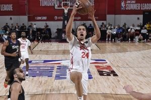 杨瀚森同款下放&召回！公牛官方下放埃桑格 训练后将召回